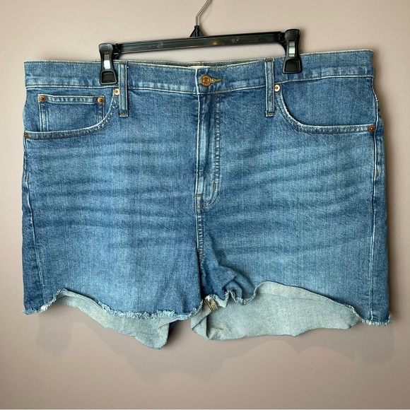 J Crew Denim High-Rise Short 34 - K6462 - Picture 2 of 10